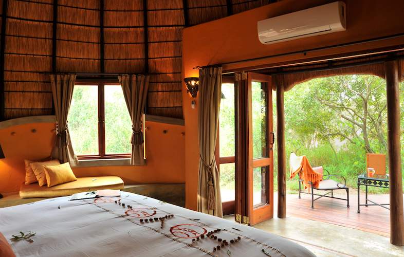 Images of Hoyo Hoyo Safari Lodge